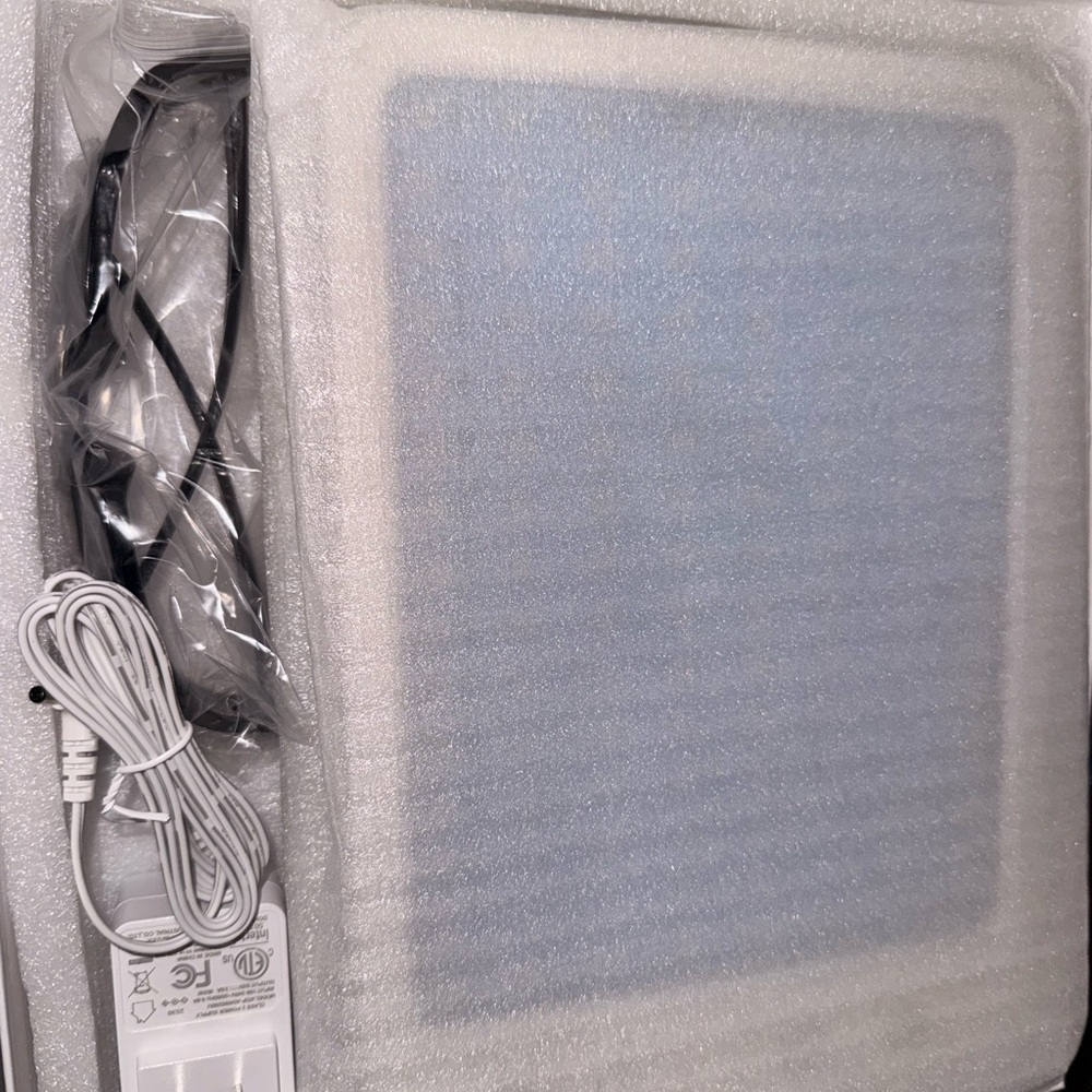 Red Panel Light Tablet - Picture 2 of 3